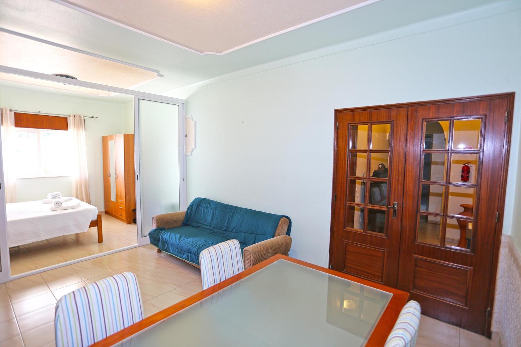 A10 - Silence Ground-Floor And Pool Apartment Lagos Bagian luar foto