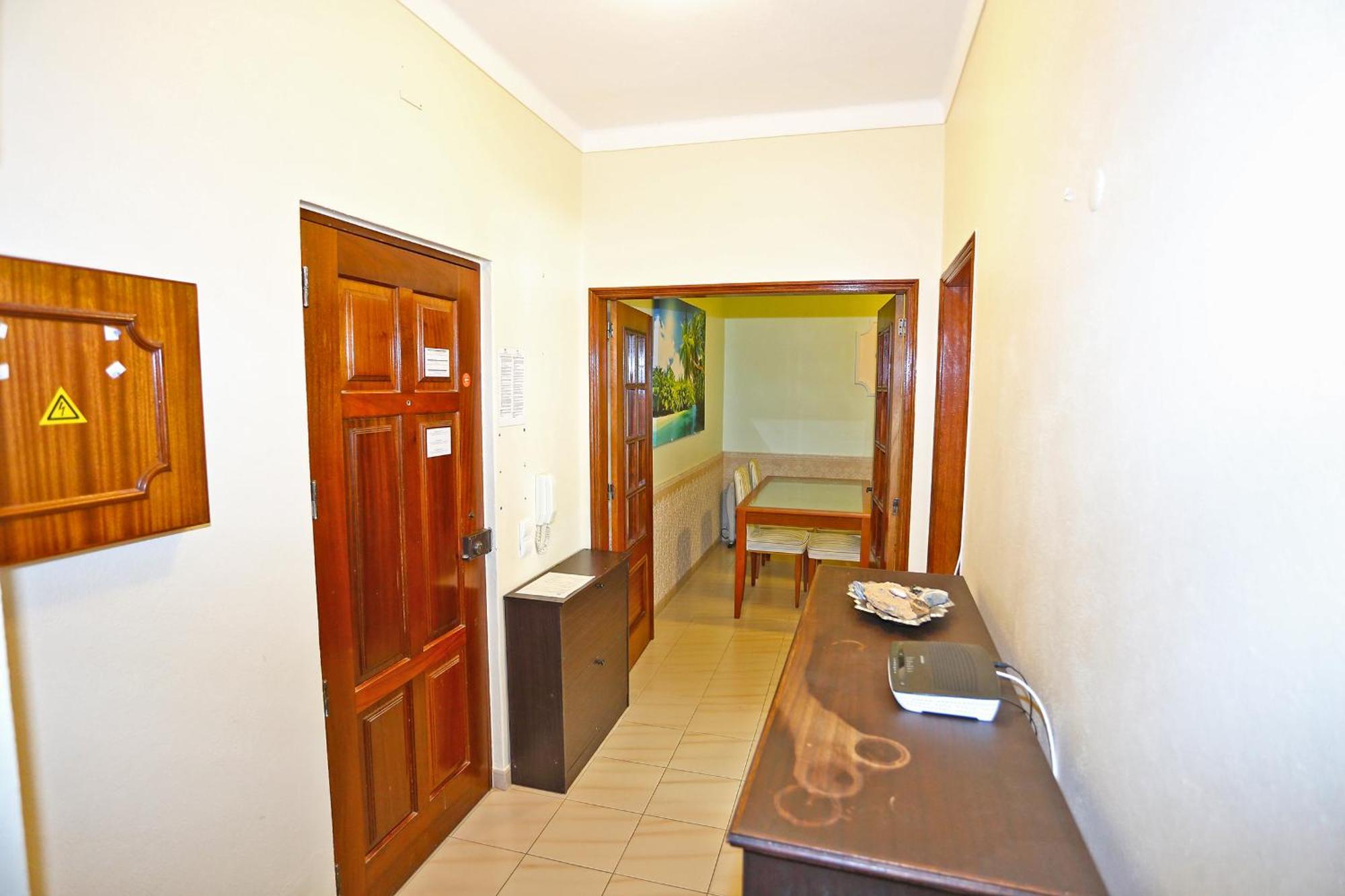 A10 - Silence Ground-Floor And Pool Apartment Lagos Bagian luar foto